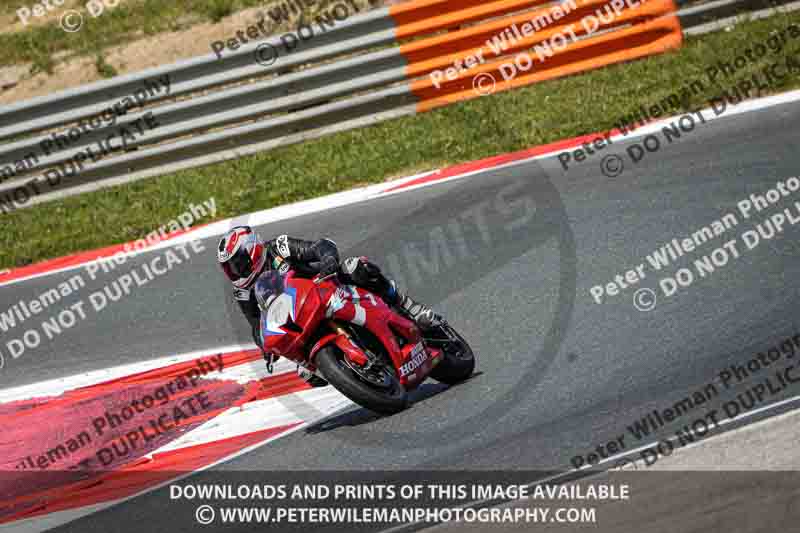 cadwell no limits trackday;cadwell park;cadwell park photographs;cadwell trackday photographs;enduro digital images;event digital images;eventdigitalimages;navarra;no limits trackdays;peter wileman photography;racing digital images;trackday digital images;trackday photos